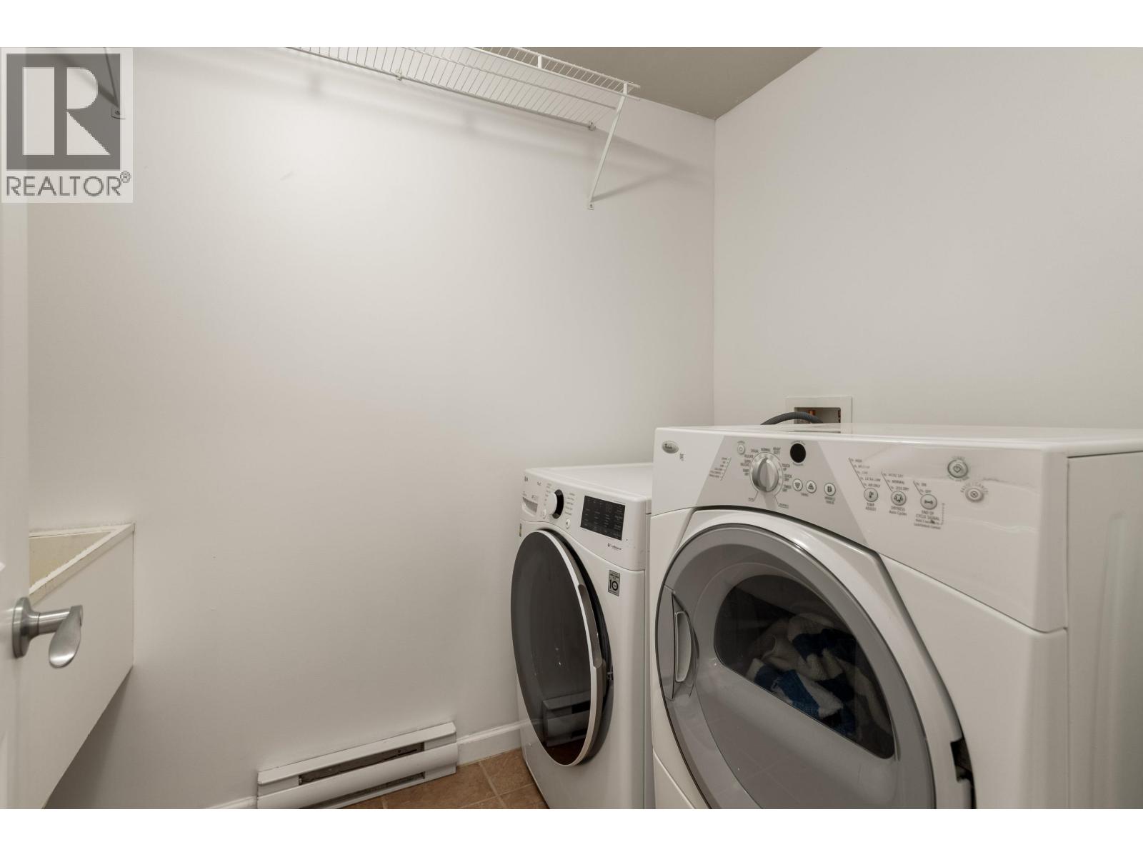 41 40632 GOVERNMENT ROAD, Squamish