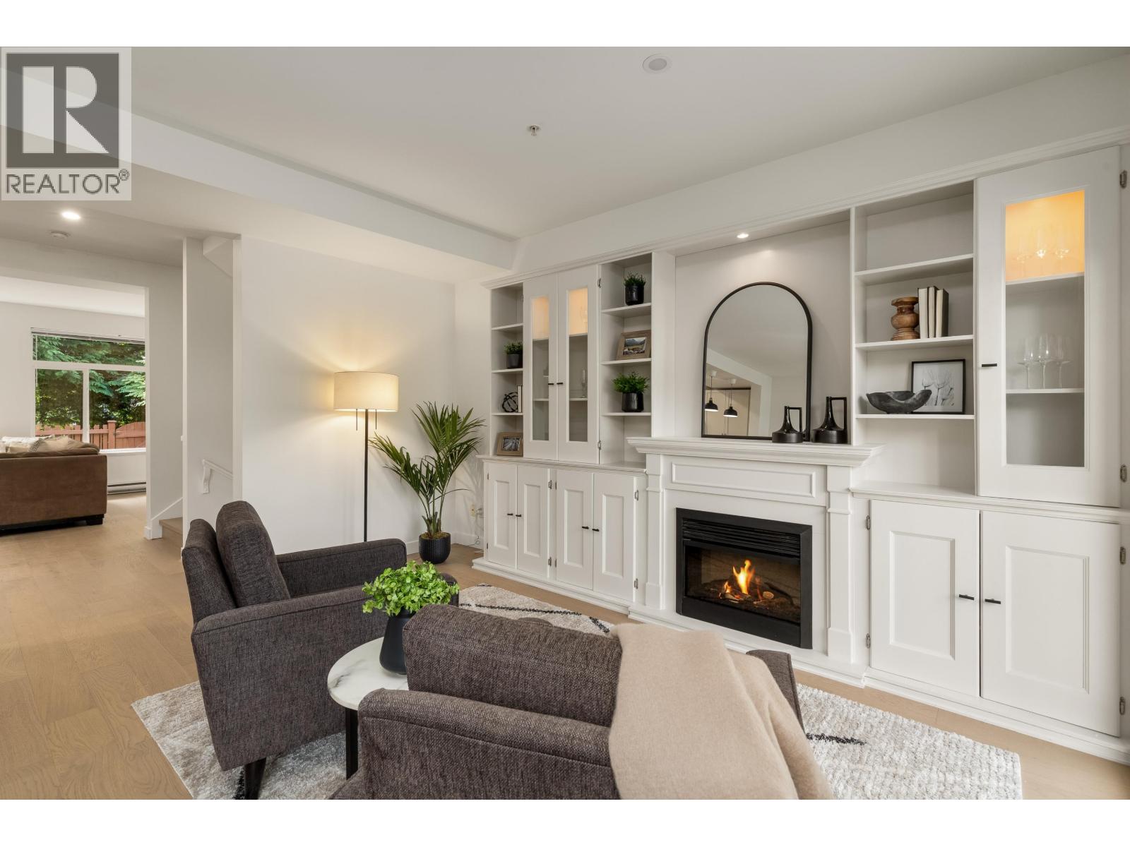 41 40632 GOVERNMENT ROAD, Squamish