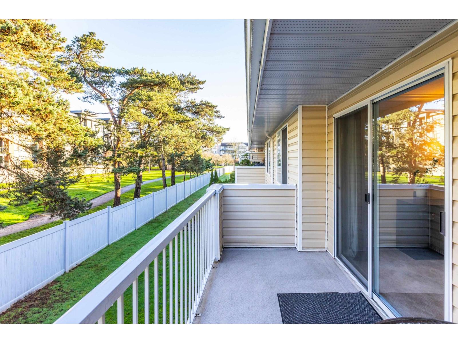 202 5641 201 STREET, Langley