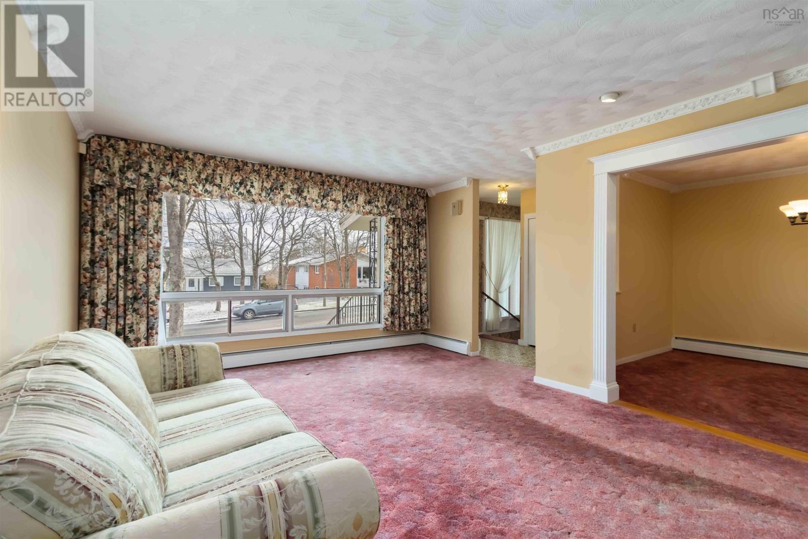 Property 8 of 44 of 71 Woodward Crescent