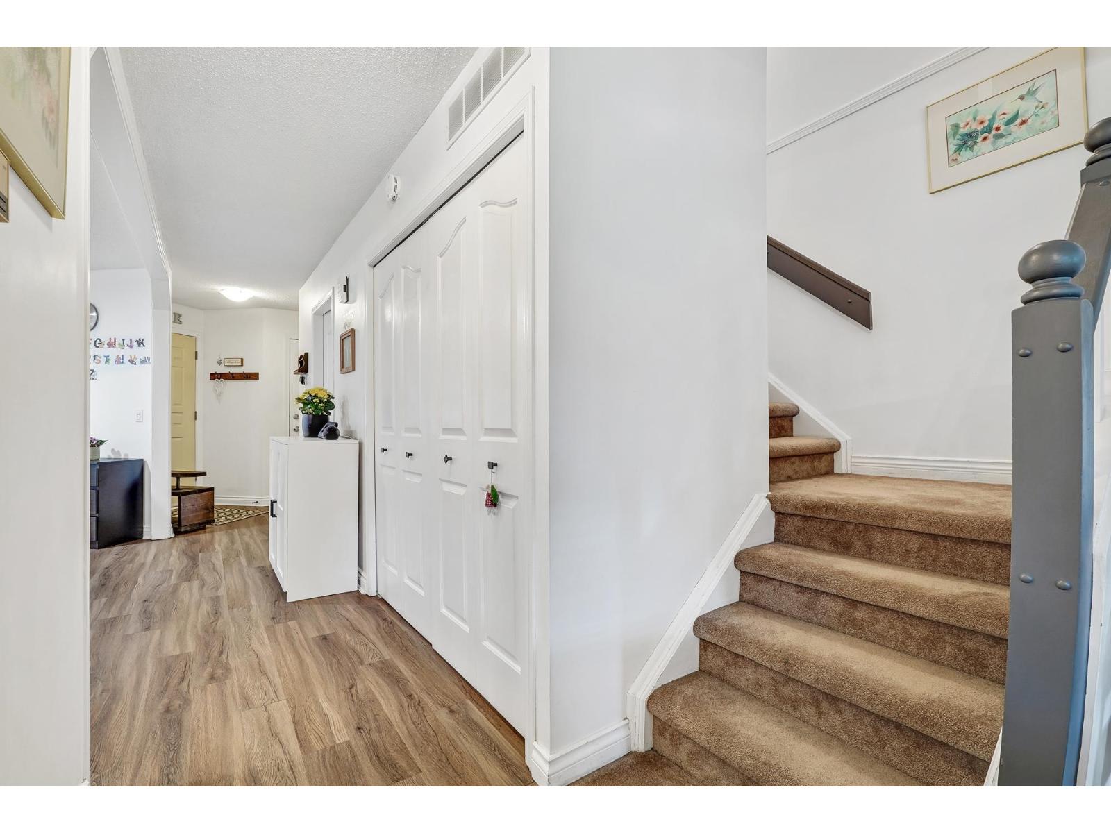 102 9045 WALNUT GROVE DRIVE, Langley