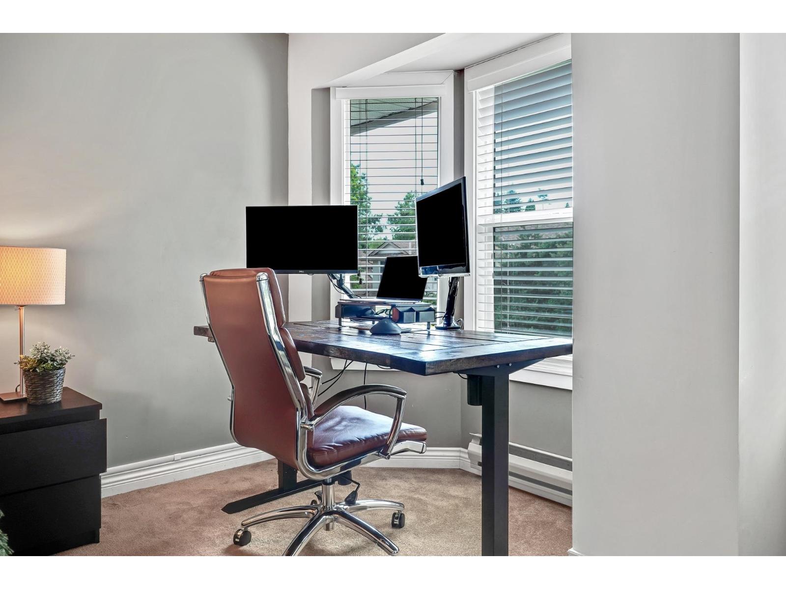 102 9045 WALNUT GROVE DRIVE, Langley