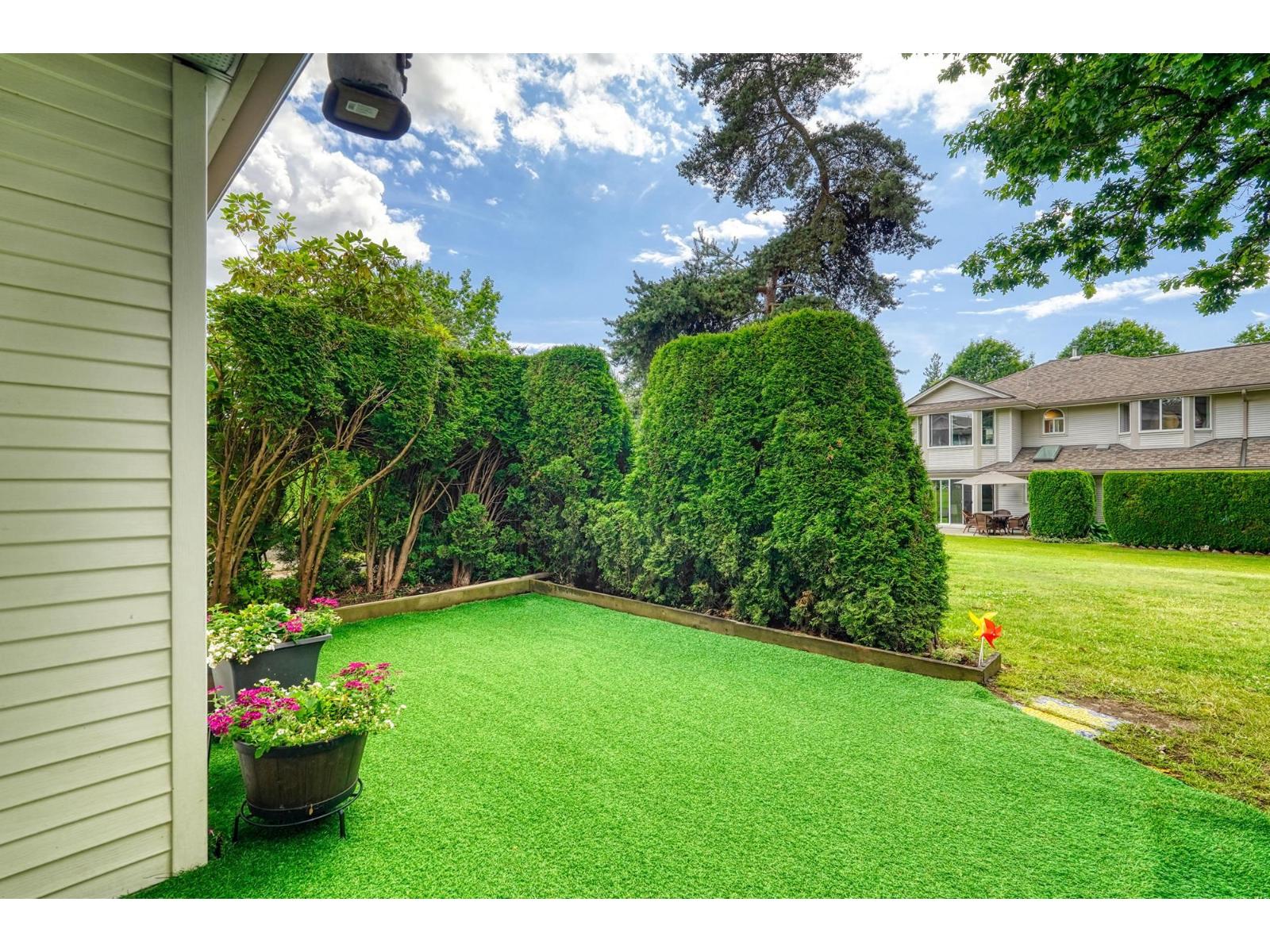 102 9045 WALNUT GROVE DRIVE, Langley