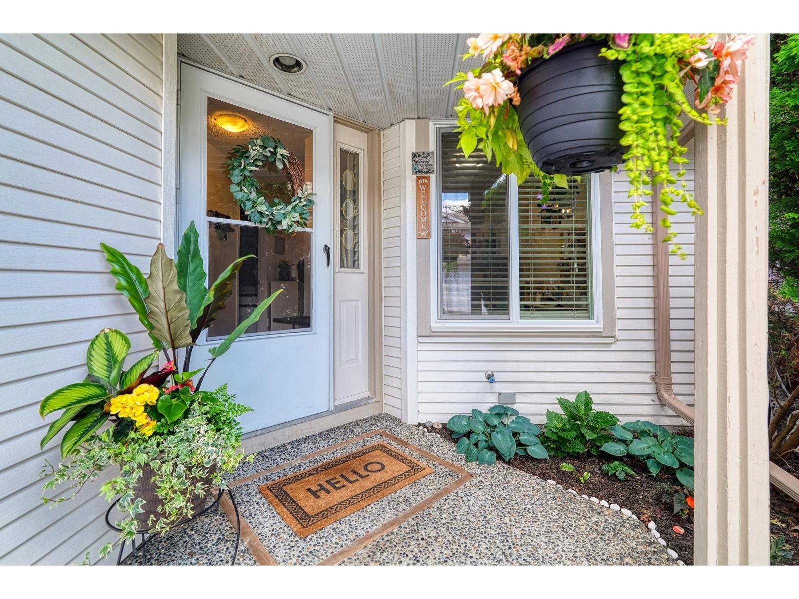 102 9045 WALNUT GROVE DRIVE, Langley