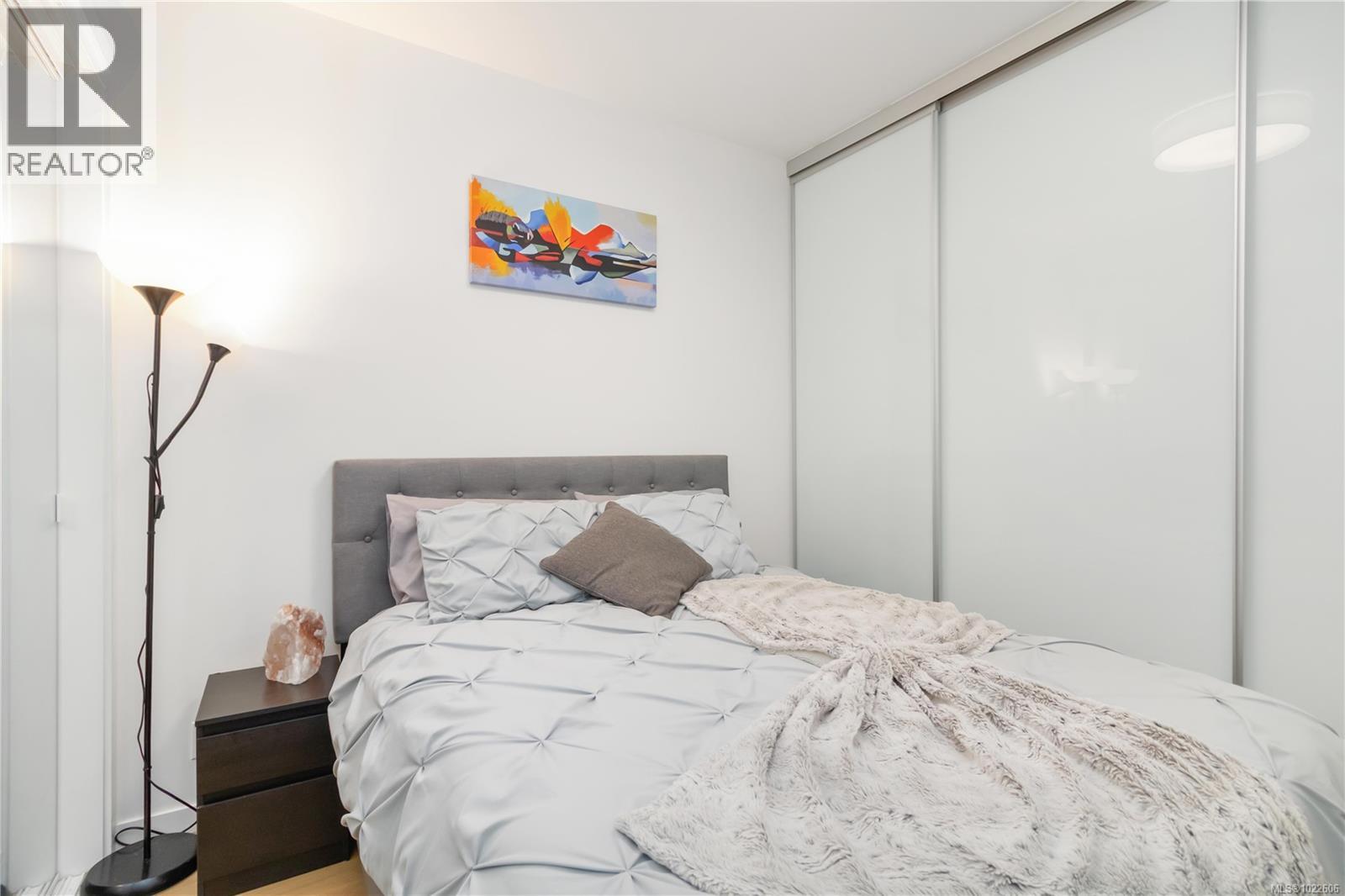 409 1033 Cook St, Victoria