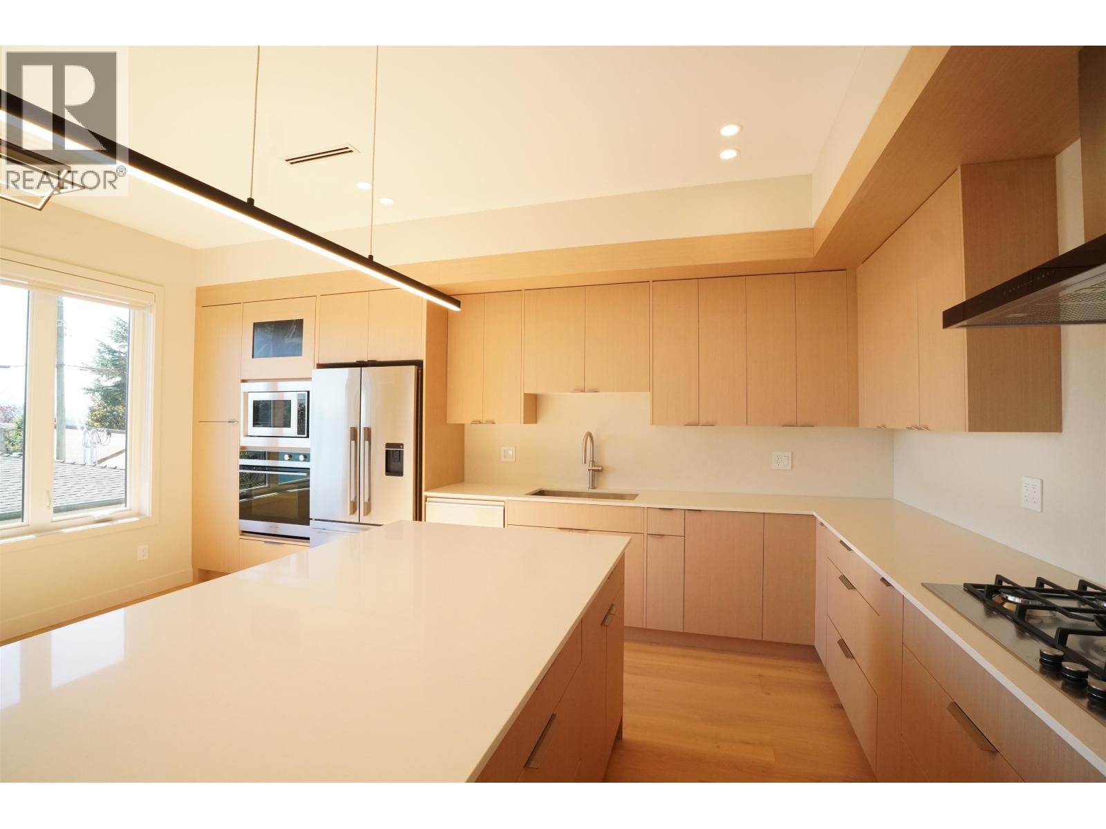 6252 KITCHENER STREET, Burnaby