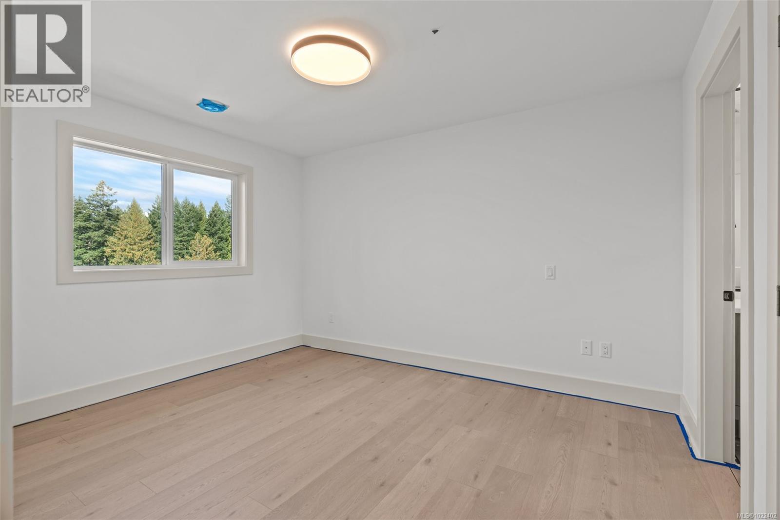 1 571 Bezanton Way, Colwood