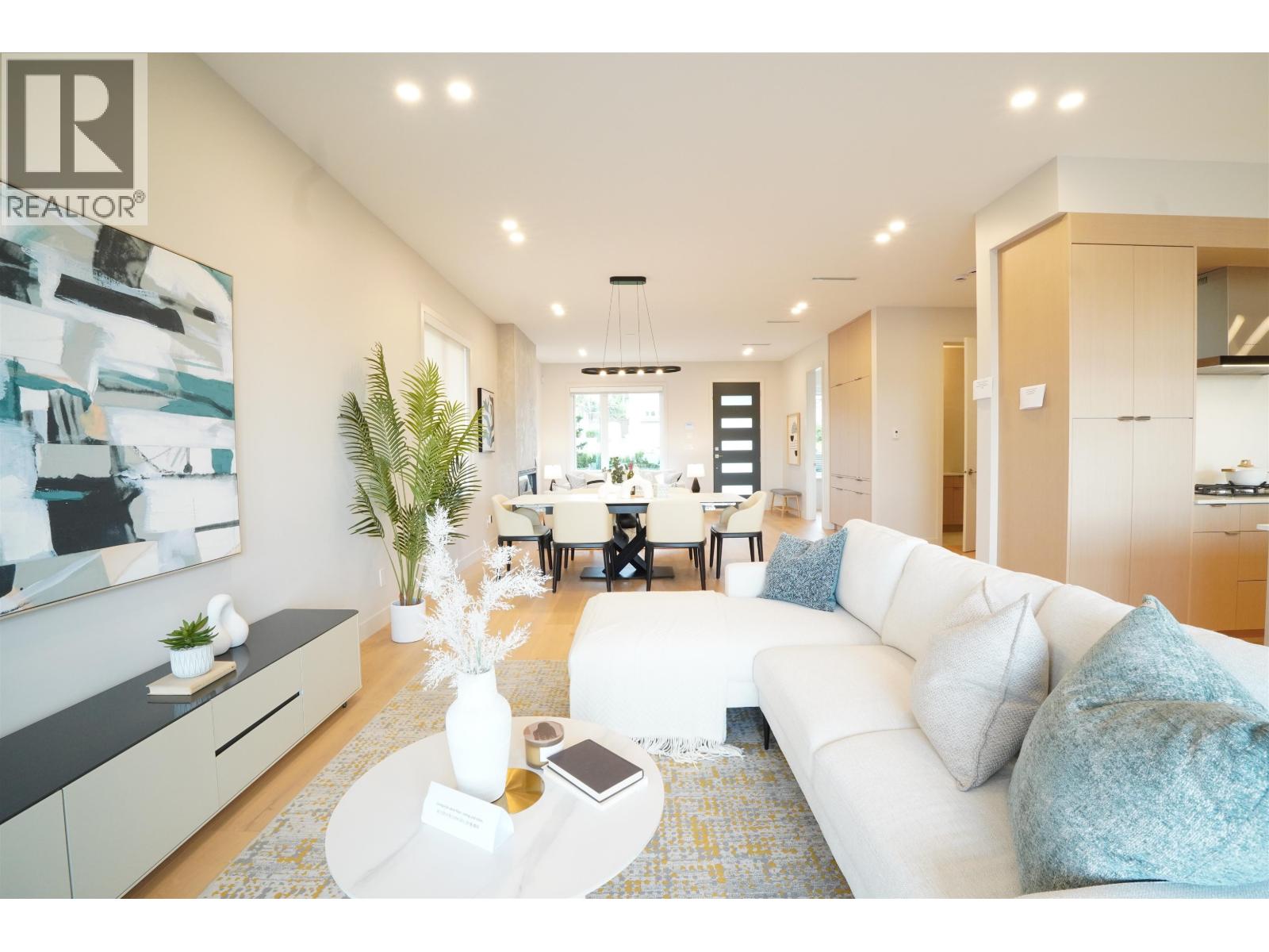 6252 KITCHENER STREET, Burnaby