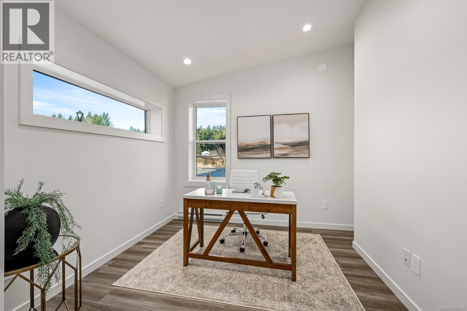 #24 3025 ROYSTON RD - 24