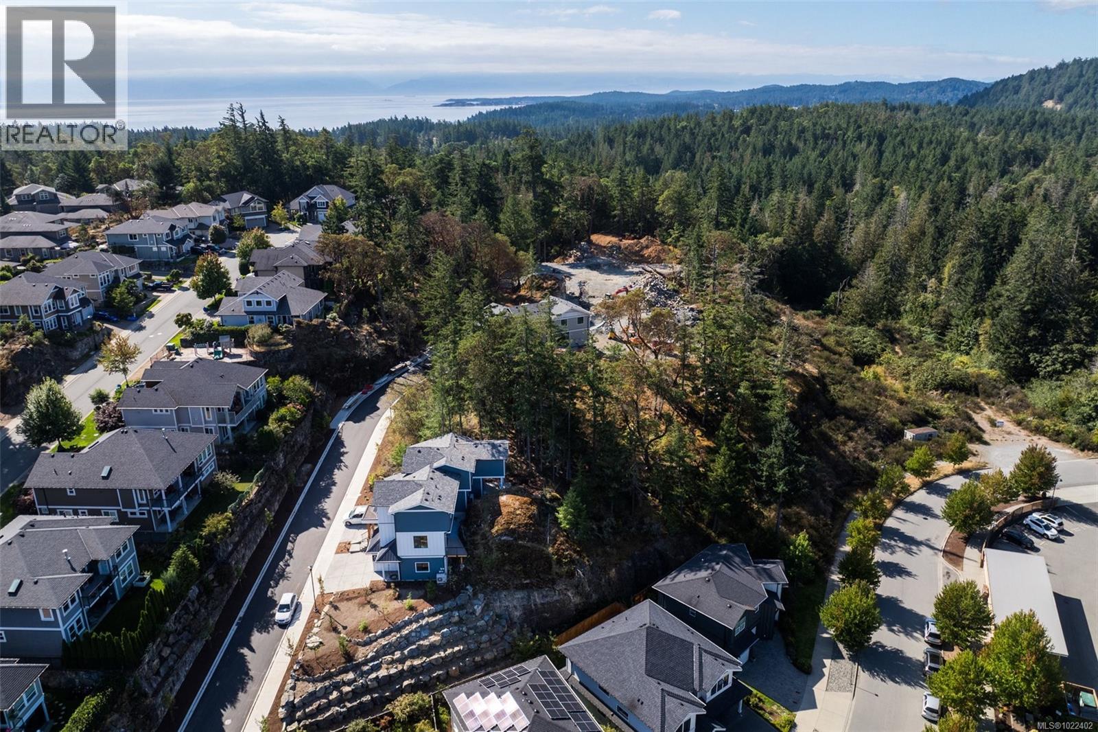 1 571 Bezanton Way, Colwood