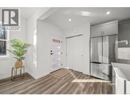 24 3025 Royston Rd — photo 4