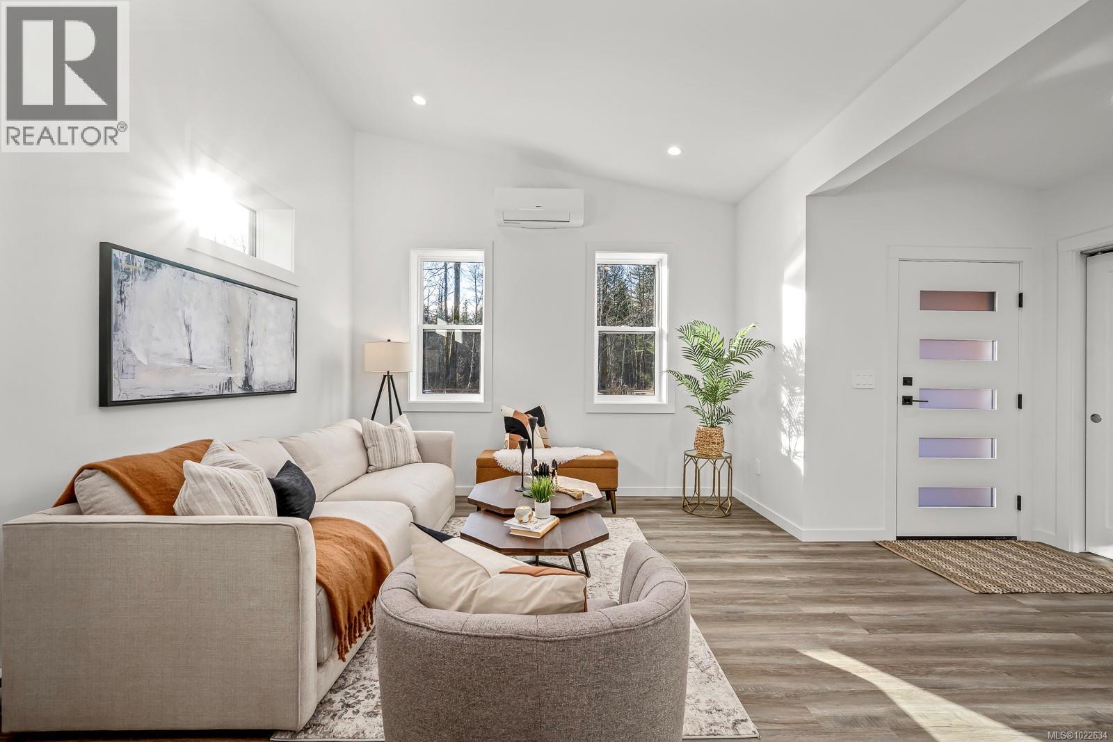 #24 3025 ROYSTON RD - 19