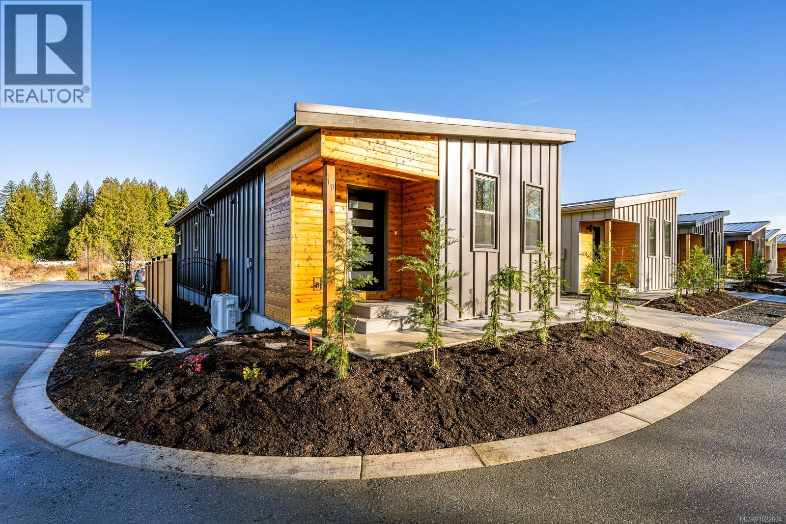 24 3025 Royston Rd - Photo 2 of 39, Cumberland, British Columbia