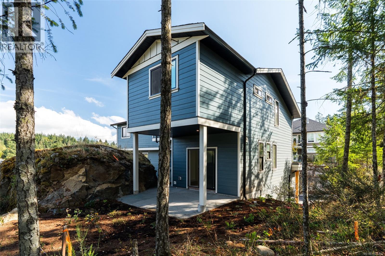 2 571 Bezanton Way, Colwood