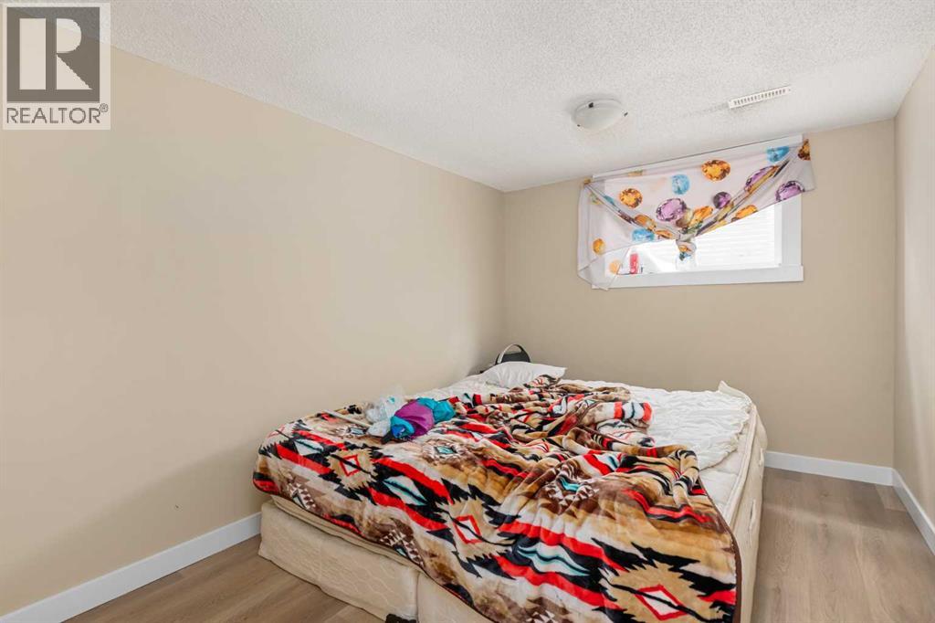 Single Family House Bungalow for Sale in  Madeira Place NE Marlborough Park Calgary 