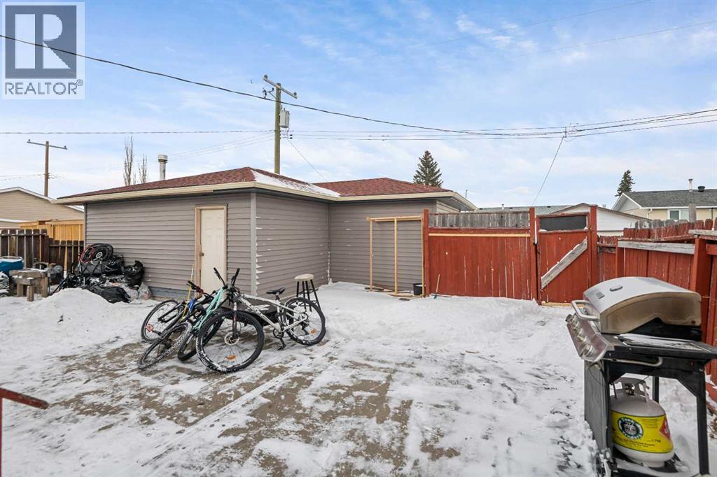 Single Family House Bungalow for Sale in  Madeira Place NE Marlborough Park Calgary 