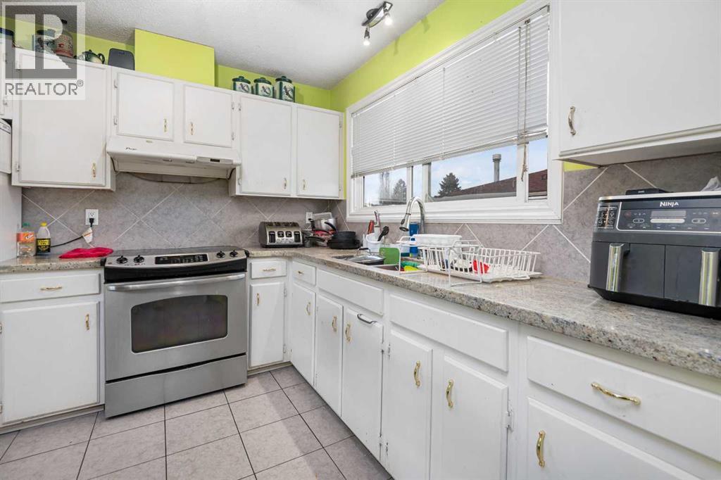 Single Family House Bungalow for Sale in  Madeira Place NE Marlborough Park Calgary 