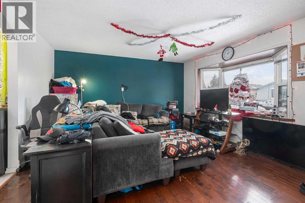 Single Family House Bungalow for Sale in  Madeira Place NE Marlborough Park Calgary 