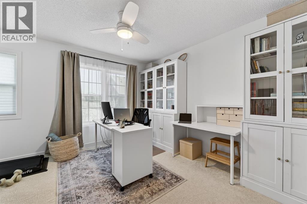 Single Family House for Sale in  Ascot Circle SW Aspen Woods Calgary 