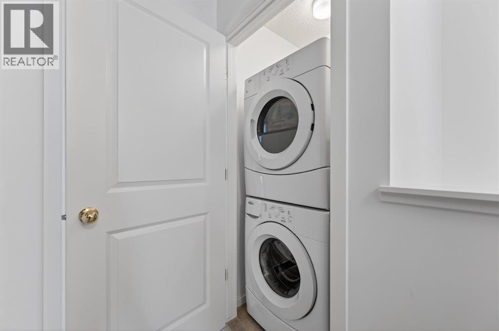 Single Family House for Sale in  Ascot Circle SW Aspen Woods Calgary 