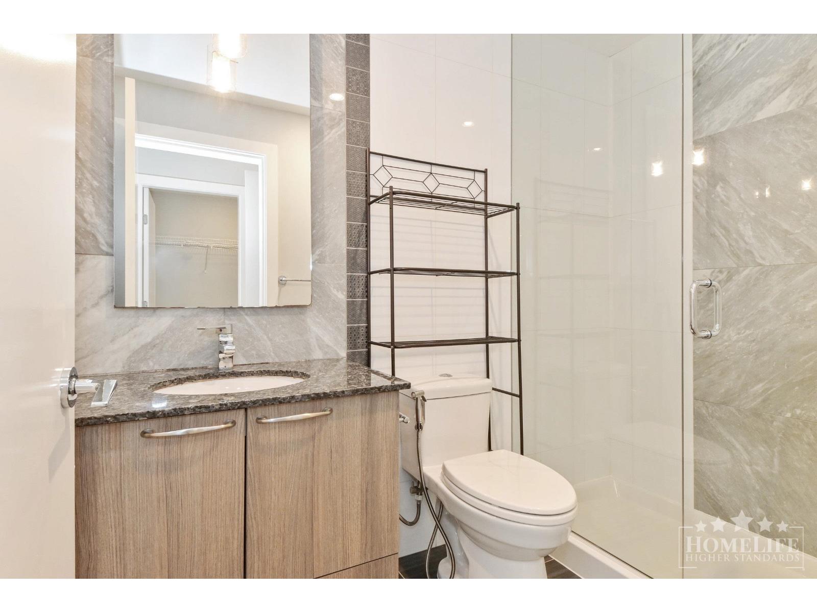 B209 20211 66 AVENUE, Langley