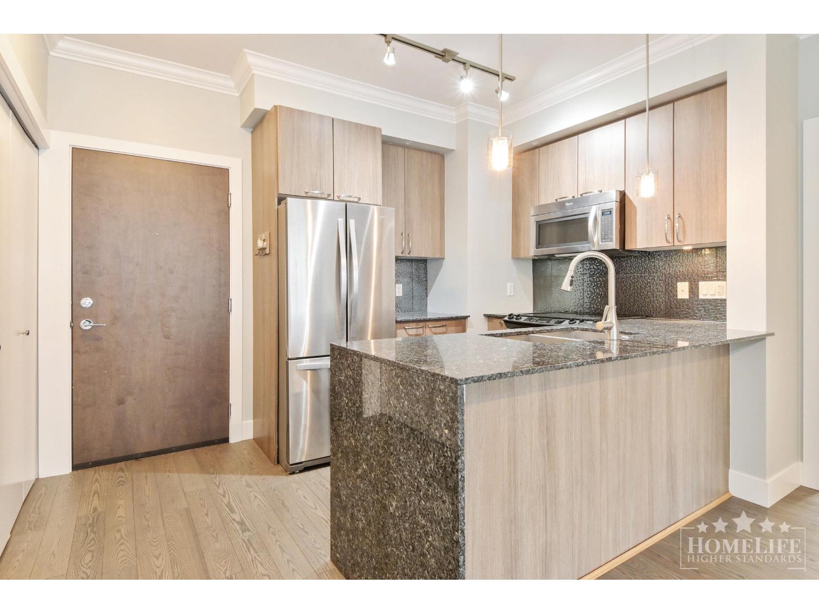 B209 20211 66 AVENUE, Langley