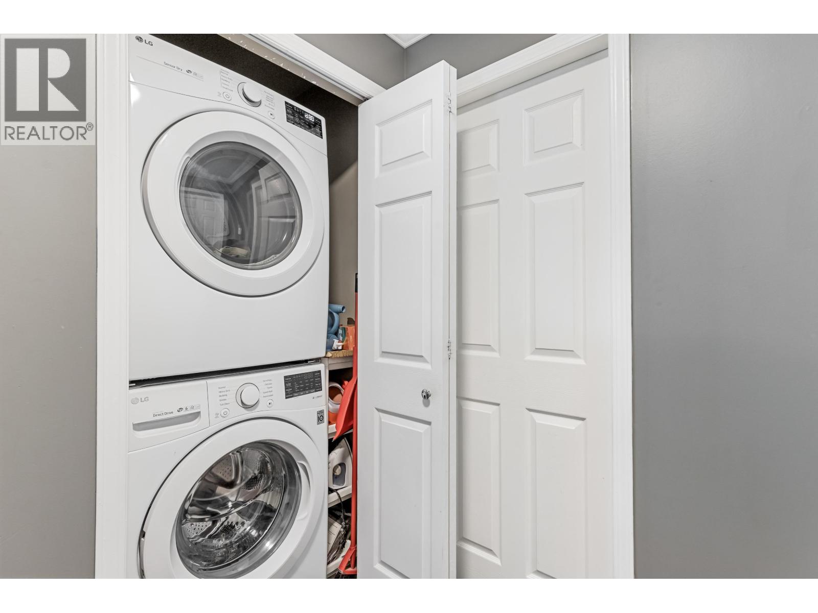 5 22980 ABERNETHY LANE, Maple Ridge