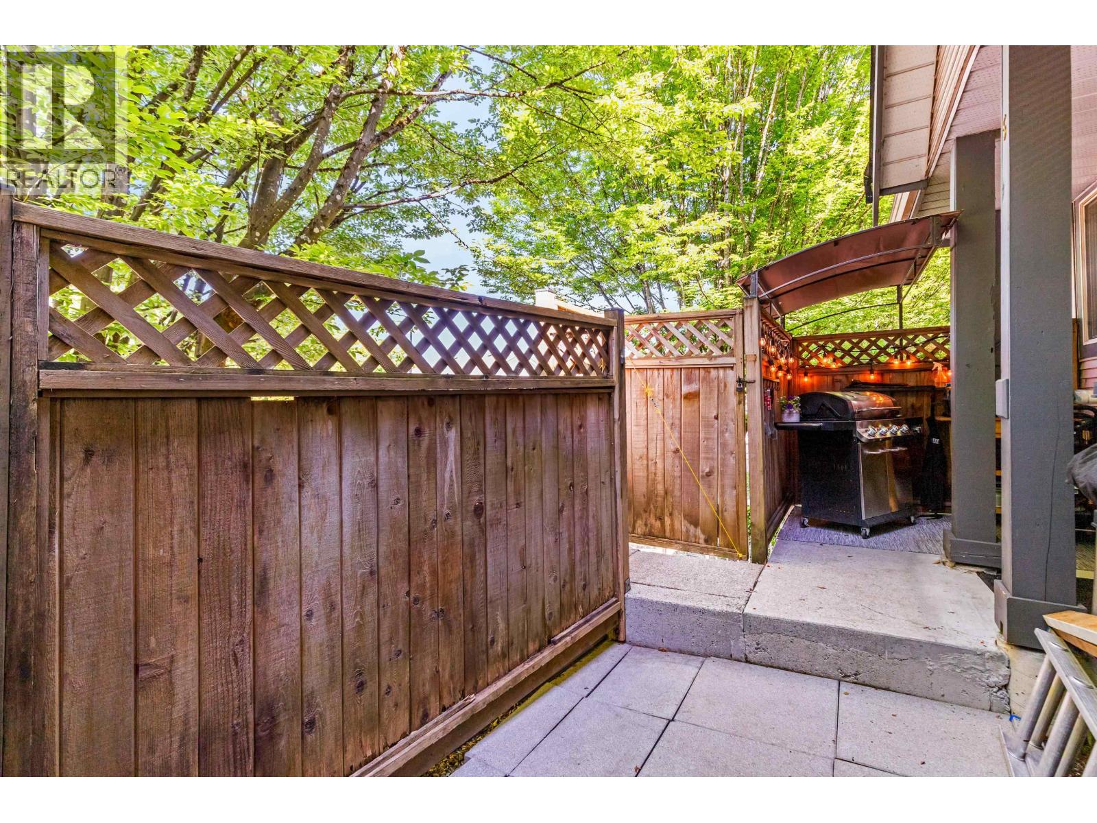 5 22980 ABERNETHY LANE, Maple Ridge