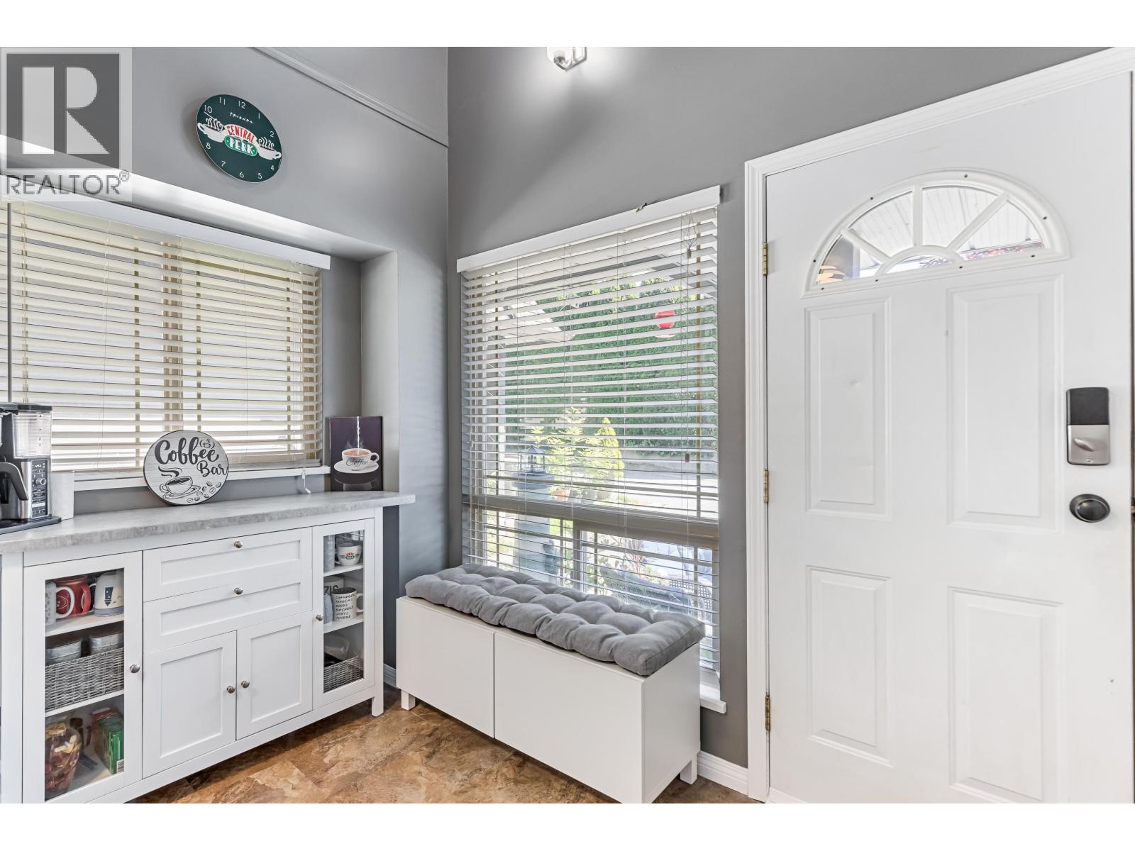 5 22980 ABERNETHY LANE, Maple Ridge