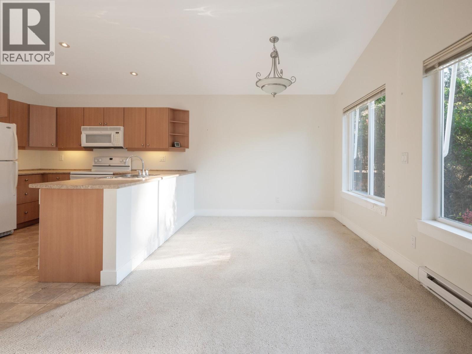 28 12710 LAGOON ROAD, Pender Harbour