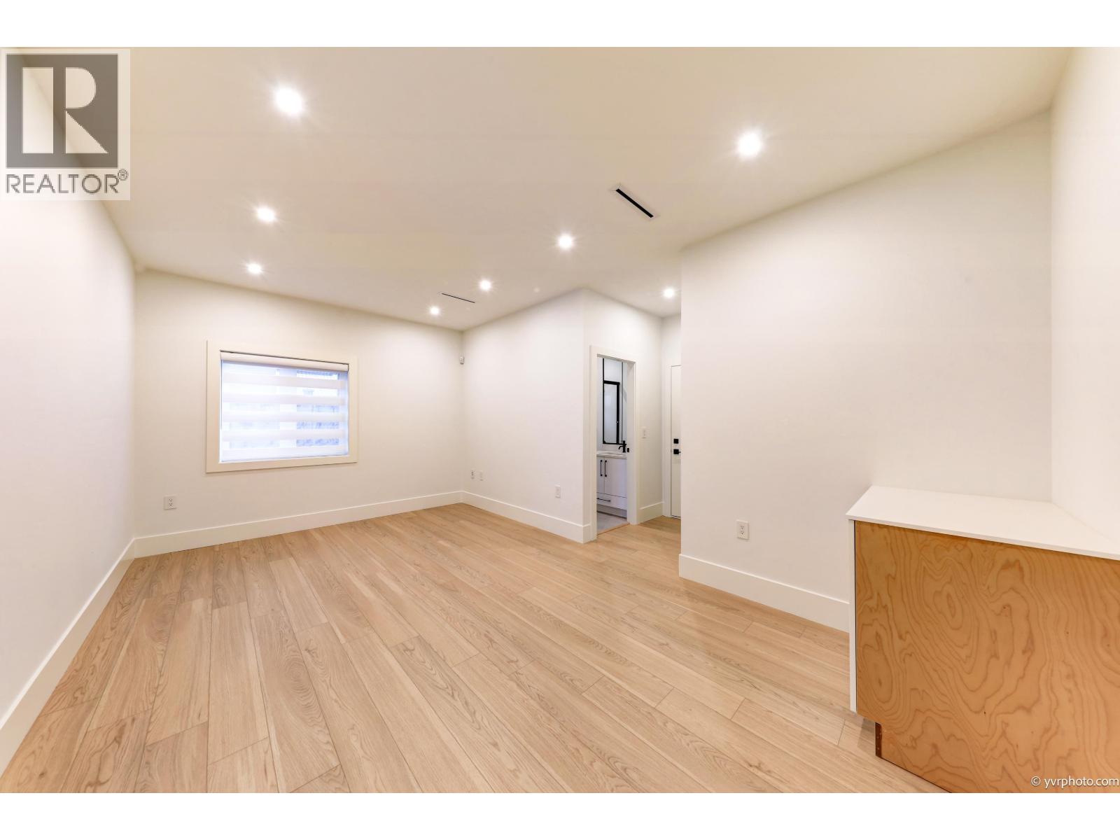 10460 WILLIAMS ROAD, Richmond