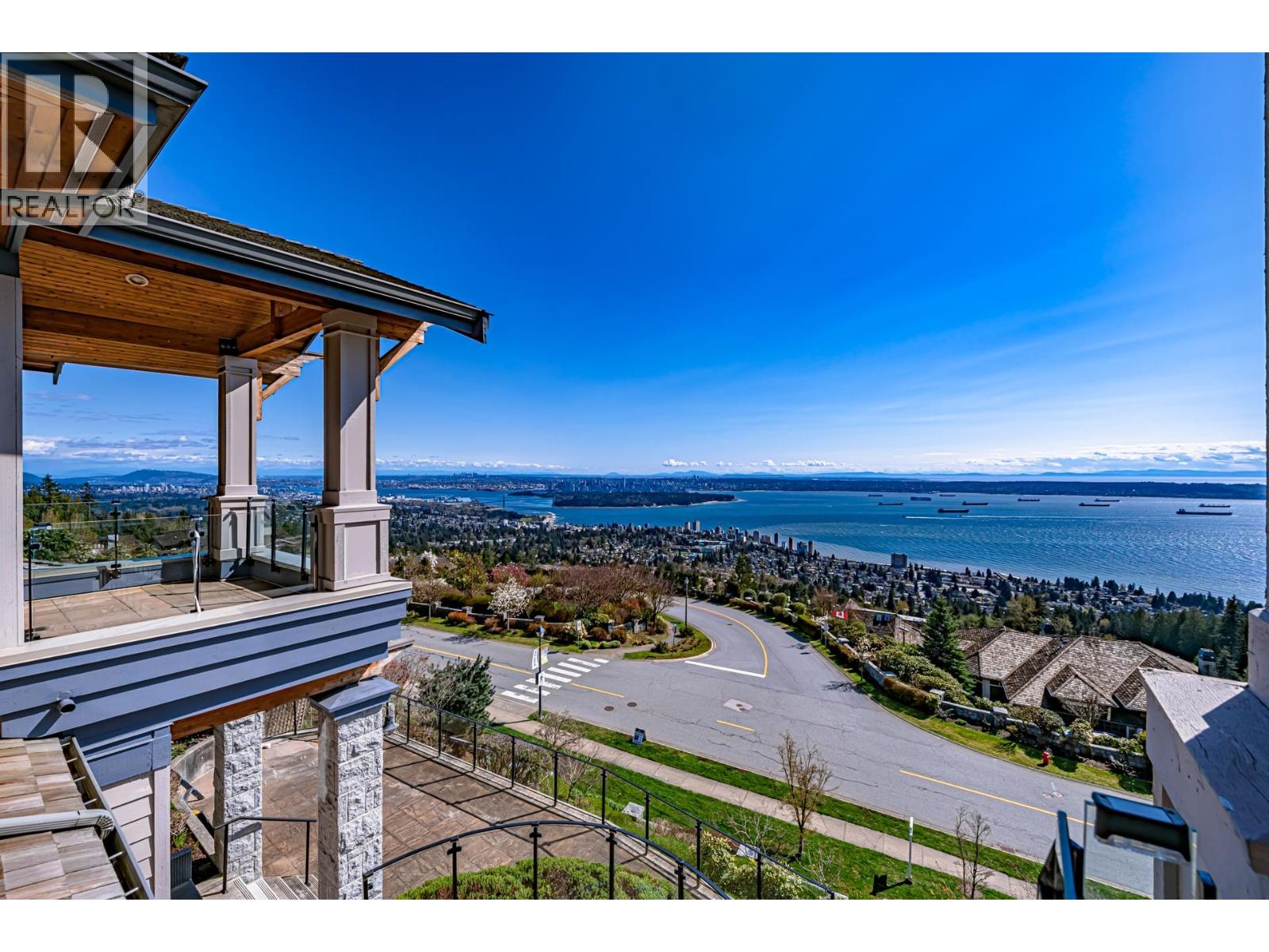 2420 HALSTON COURT, West Vancouver