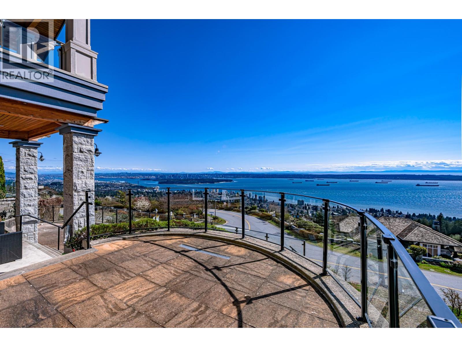 2420 HALSTON COURT, West Vancouver