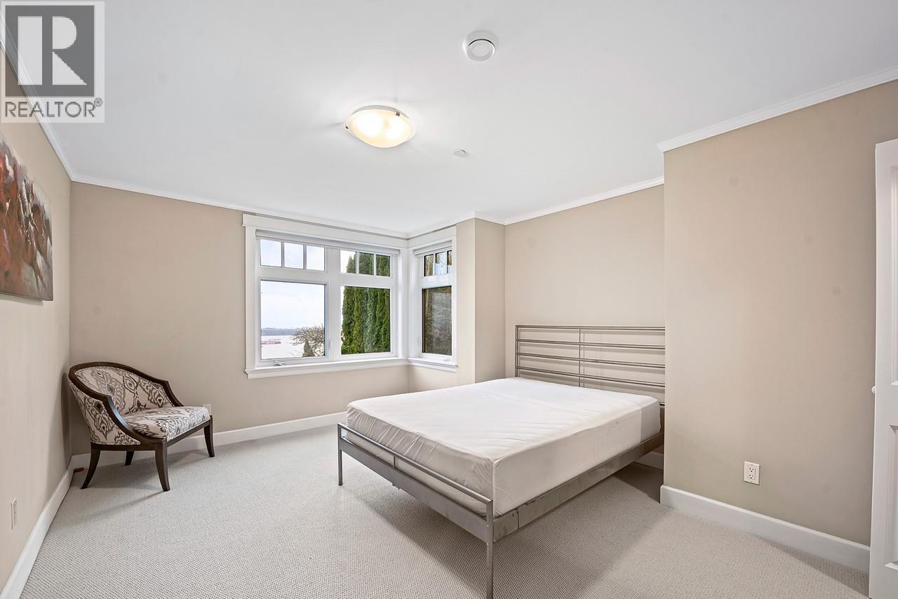 2420 HALSTON COURT, West Vancouver