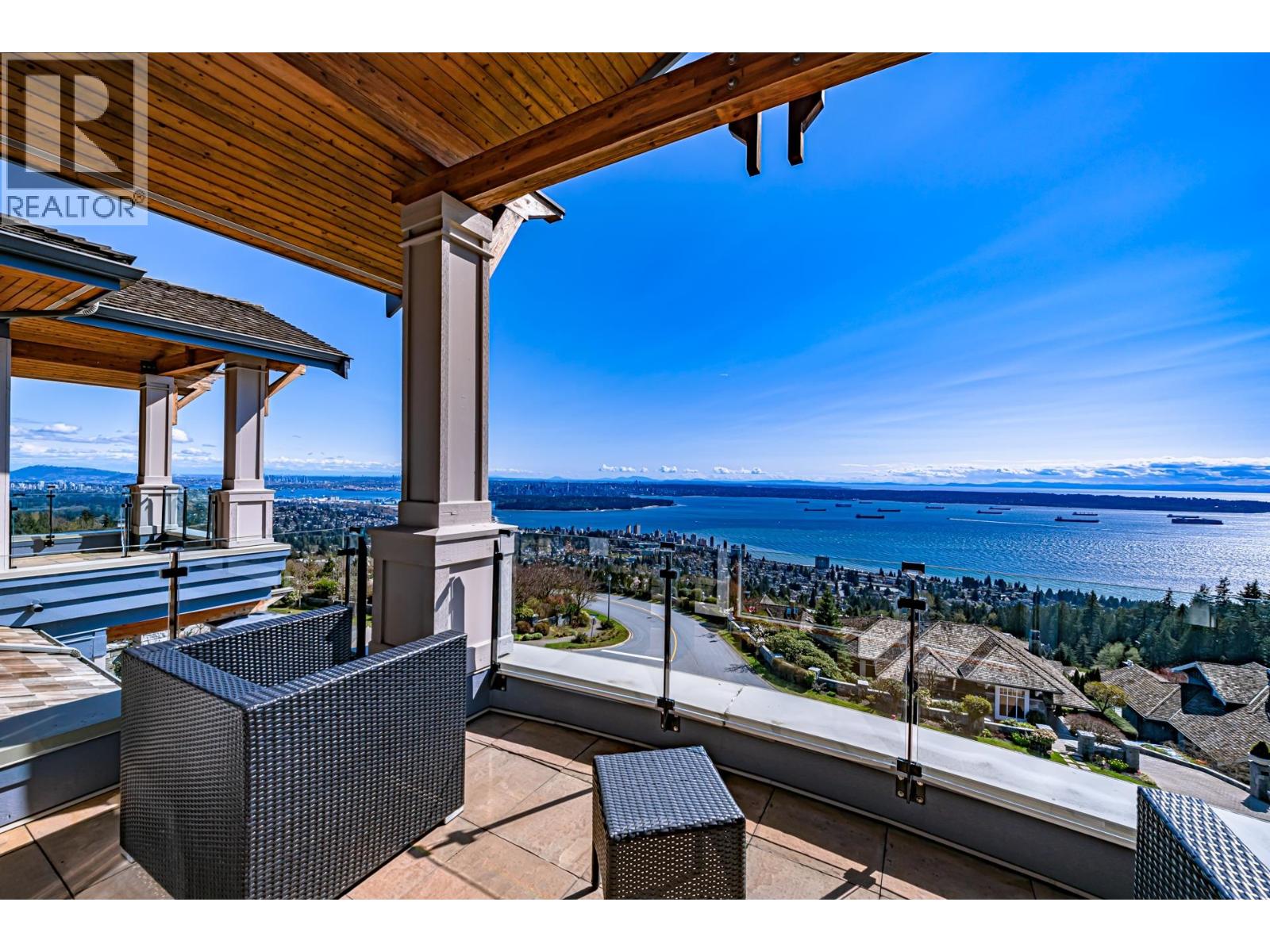 2420 HALSTON COURT, West Vancouver