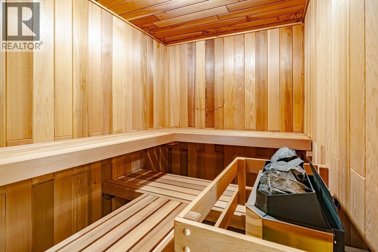 2420 HALSTON COURT, West Vancouver