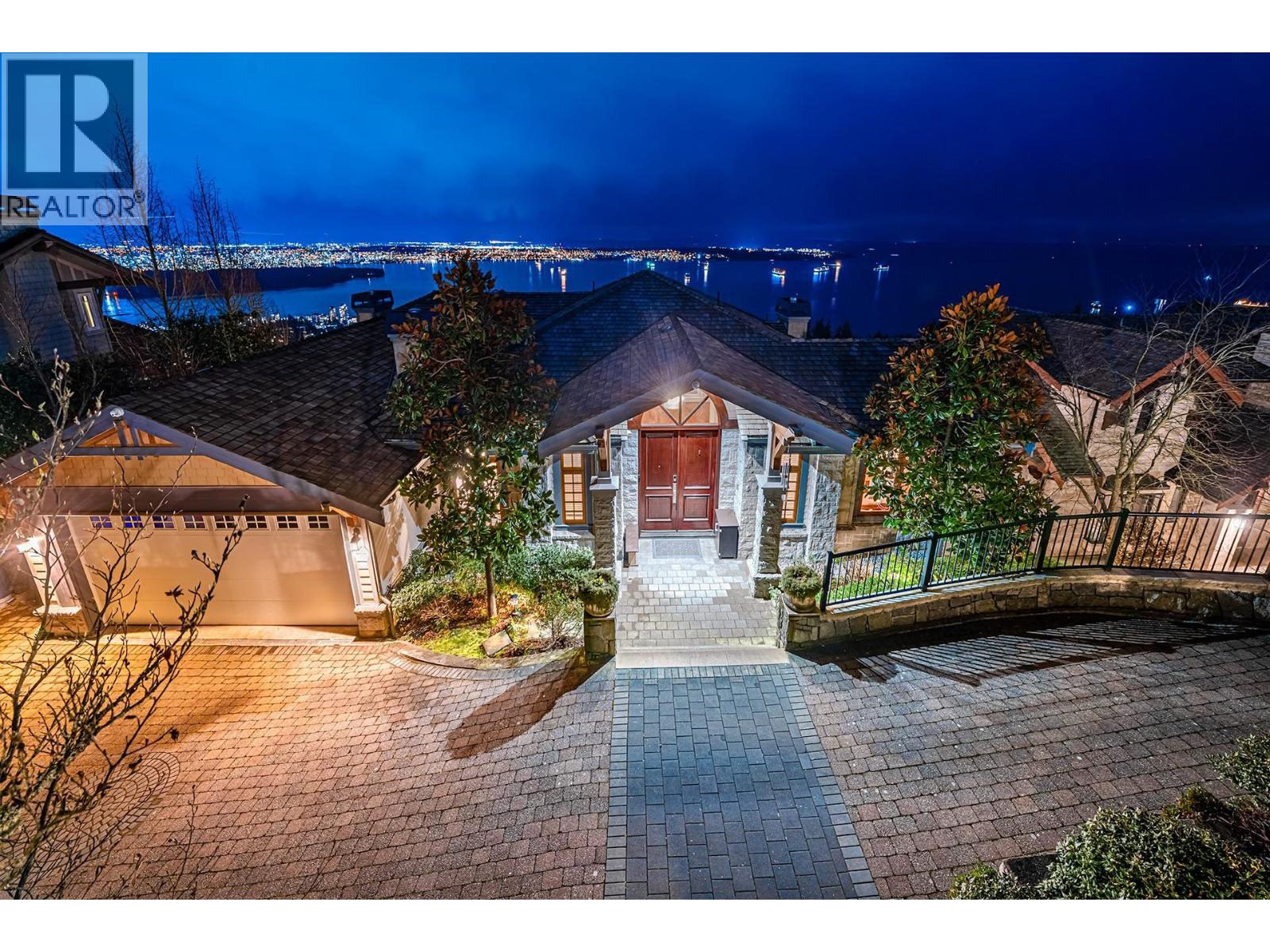 2420 HALSTON COURT, West Vancouver