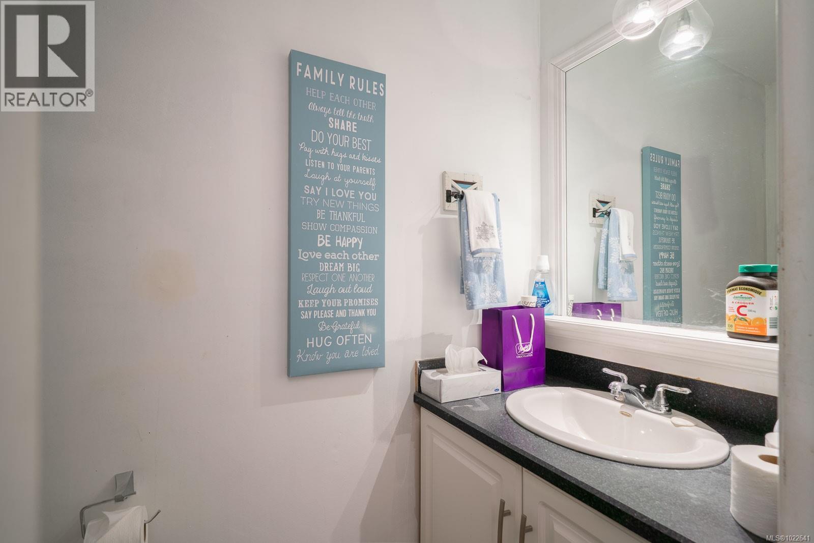 5858/5856 Annsobel Cir, Nanaimo