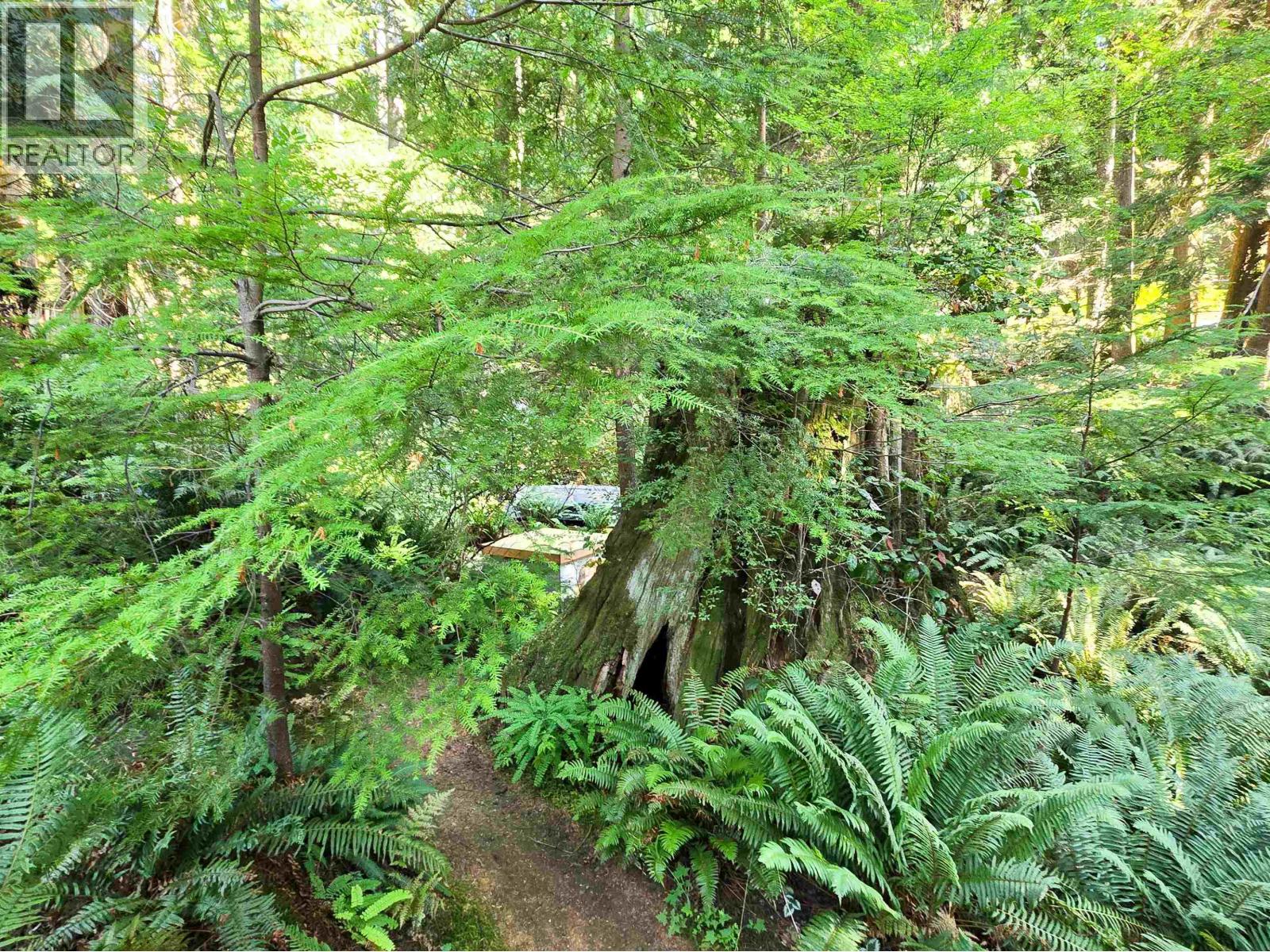 793 ANDY'S BAY ROAD, Gambier Island