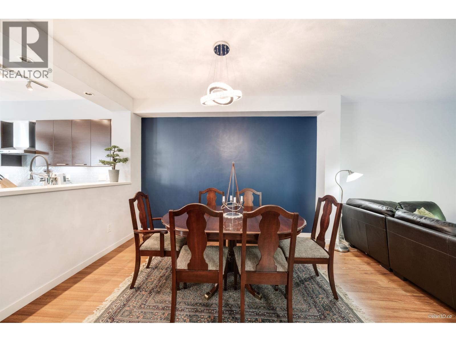 25 550 BROWNING PLACE, North Vancouver