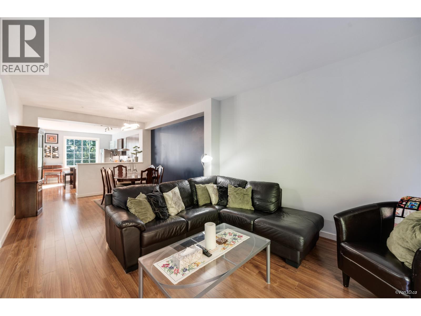 25 550 BROWNING PLACE, North Vancouver