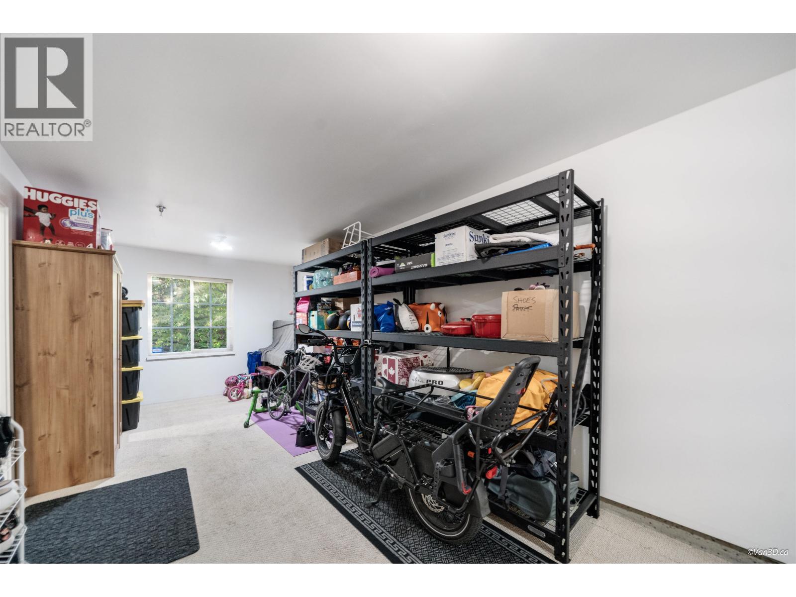 25 550 BROWNING PLACE, North Vancouver