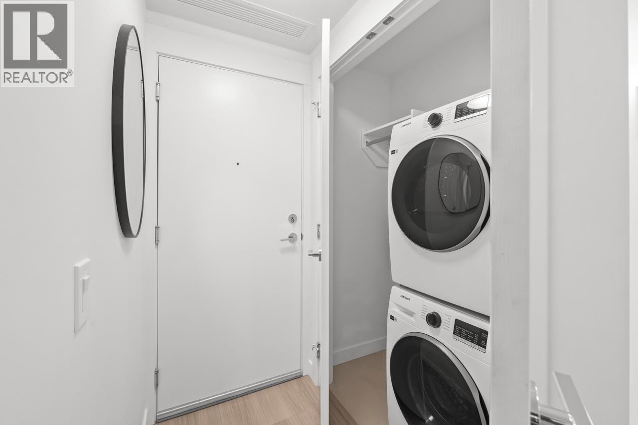 803 618 CARNARVON STREET, New Westminster