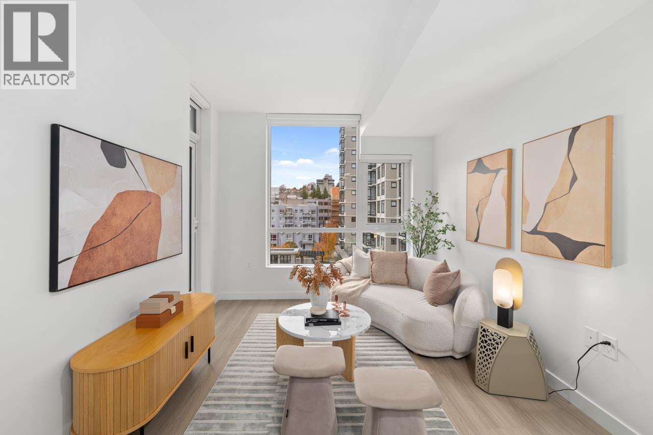 803 618 CARNARVON STREET, New Westminster