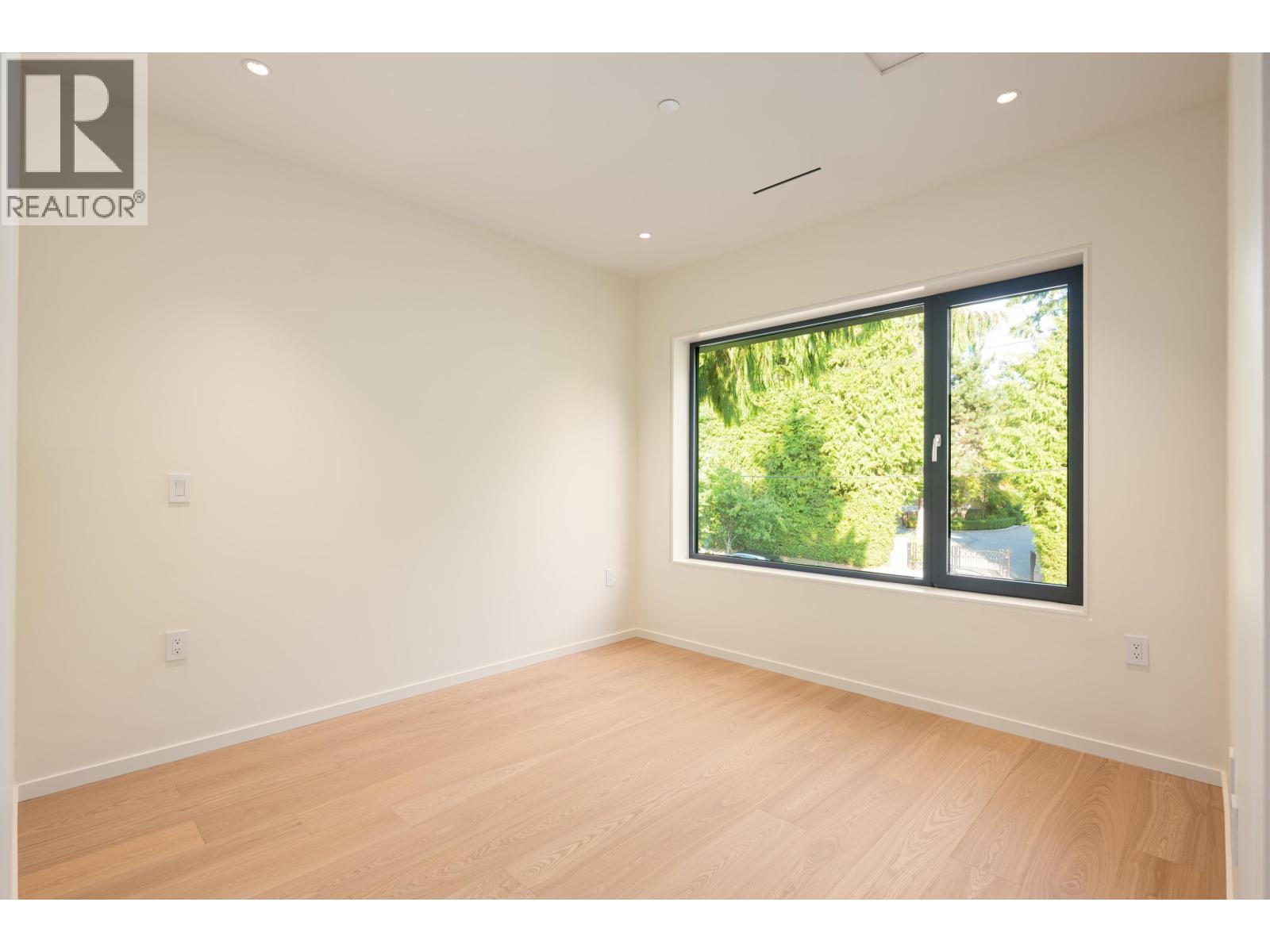 4475 WALLACE STREET, Vancouver