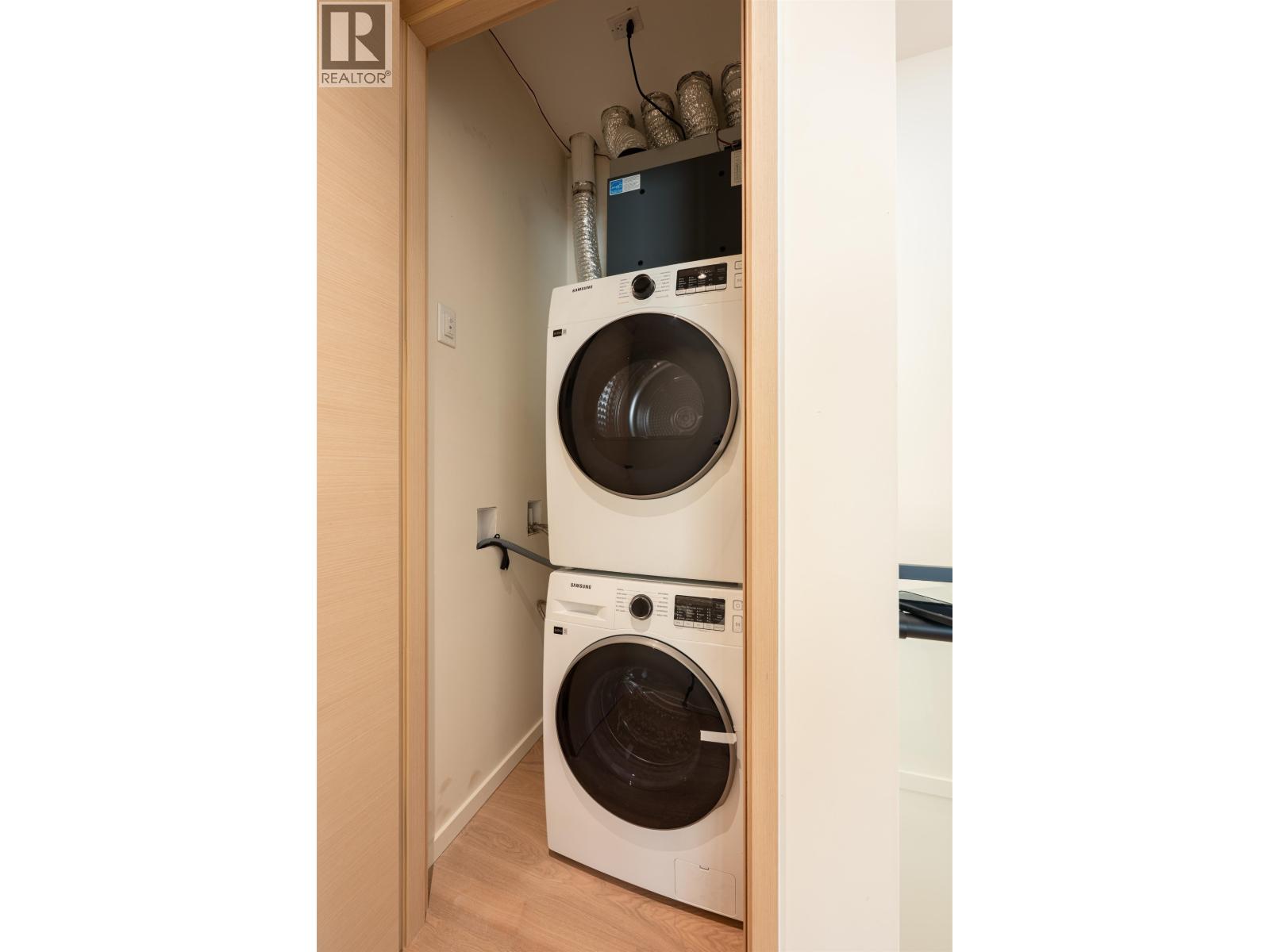 4475 WALLACE STREET, Vancouver