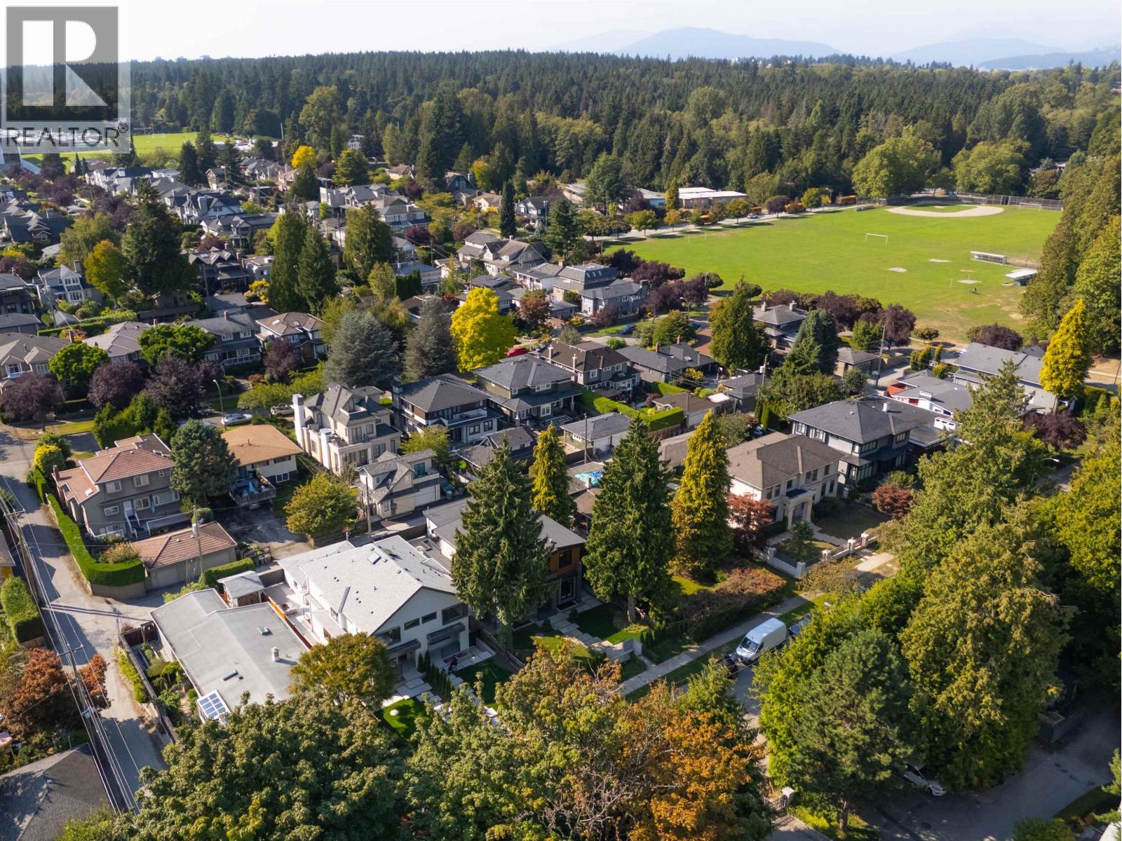 4475 WALLACE STREET, Vancouver