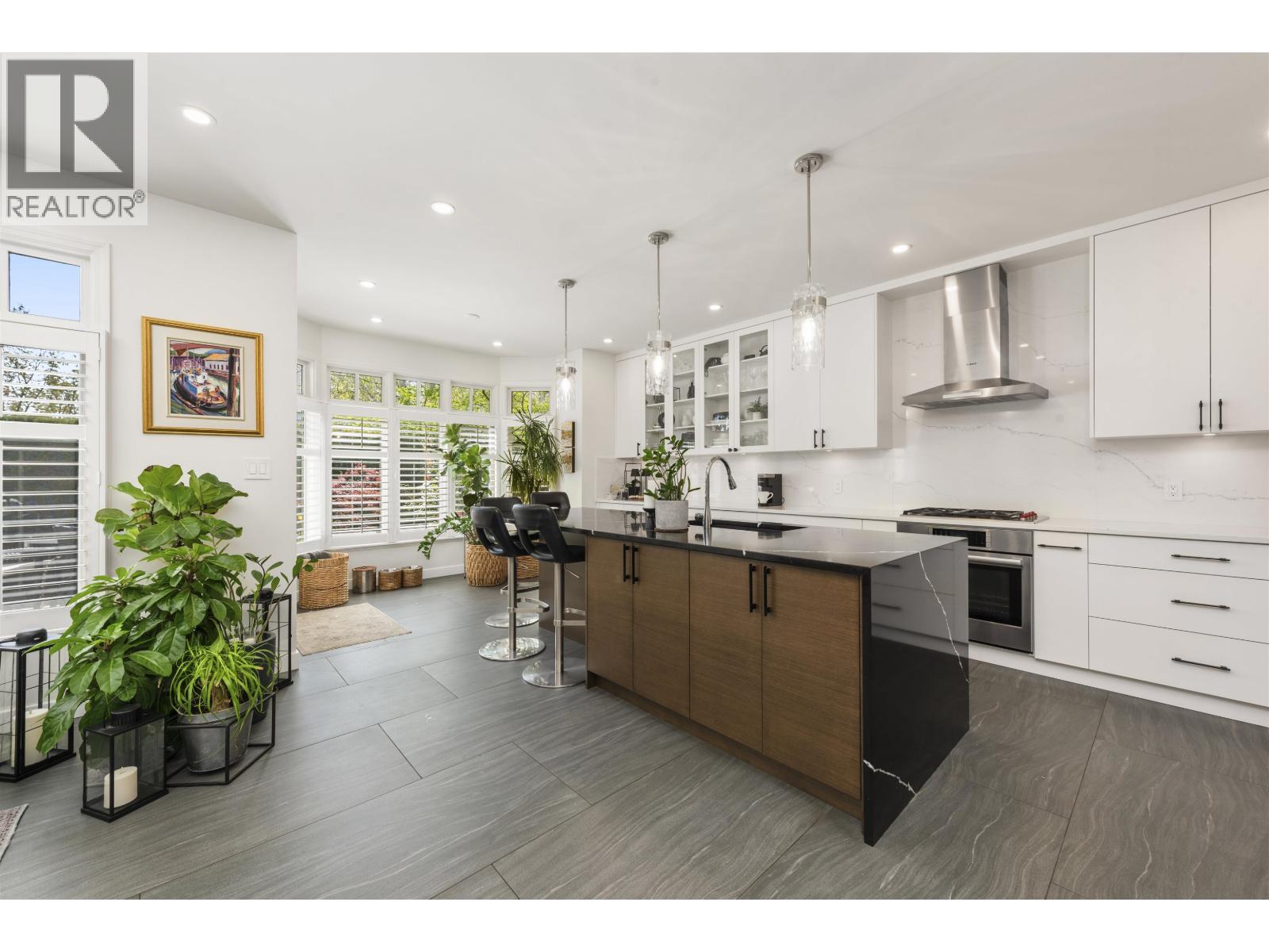 #204-6505 3 Avenue, Delta