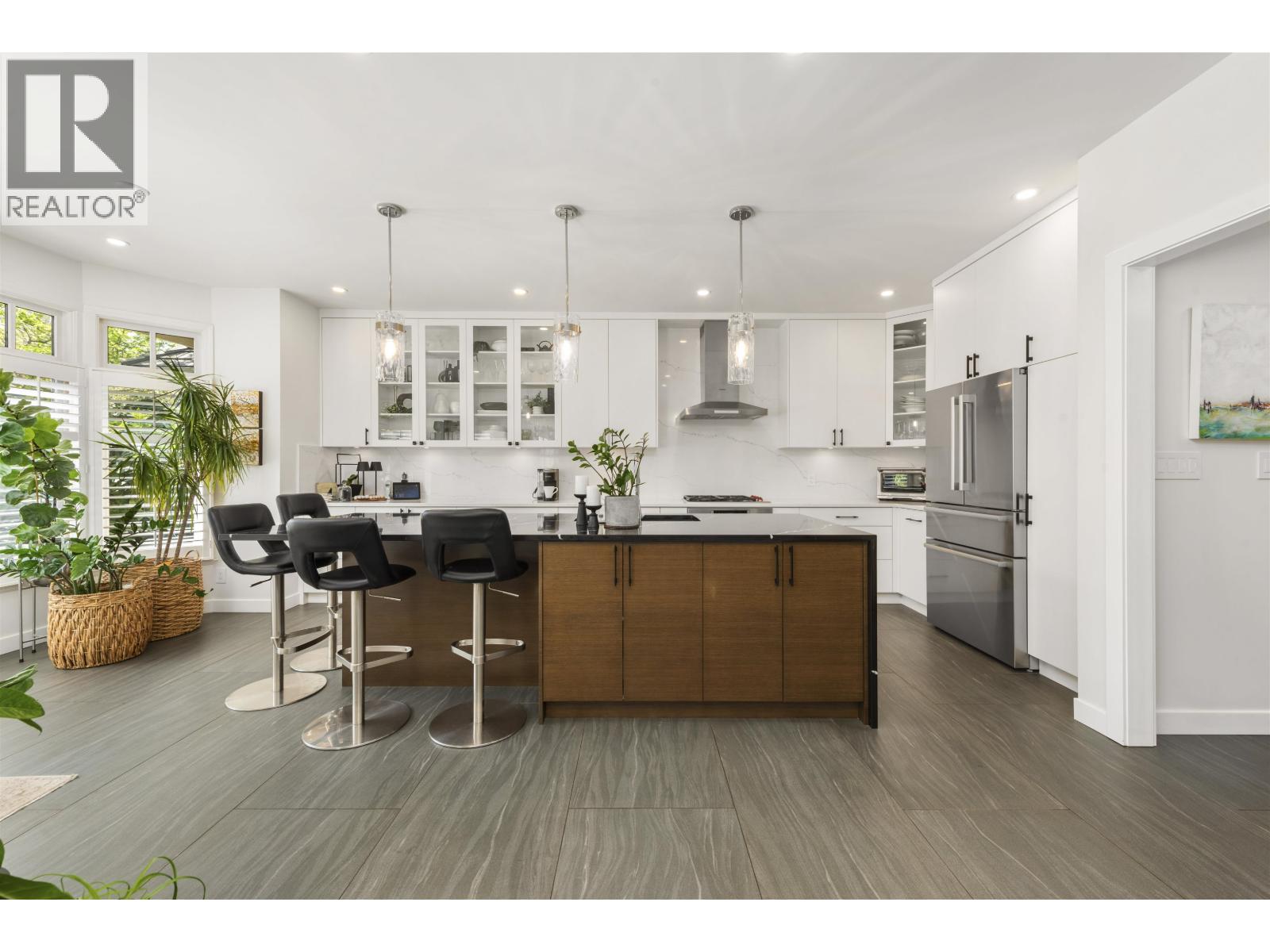 #204-6505 3 Avenue, Delta