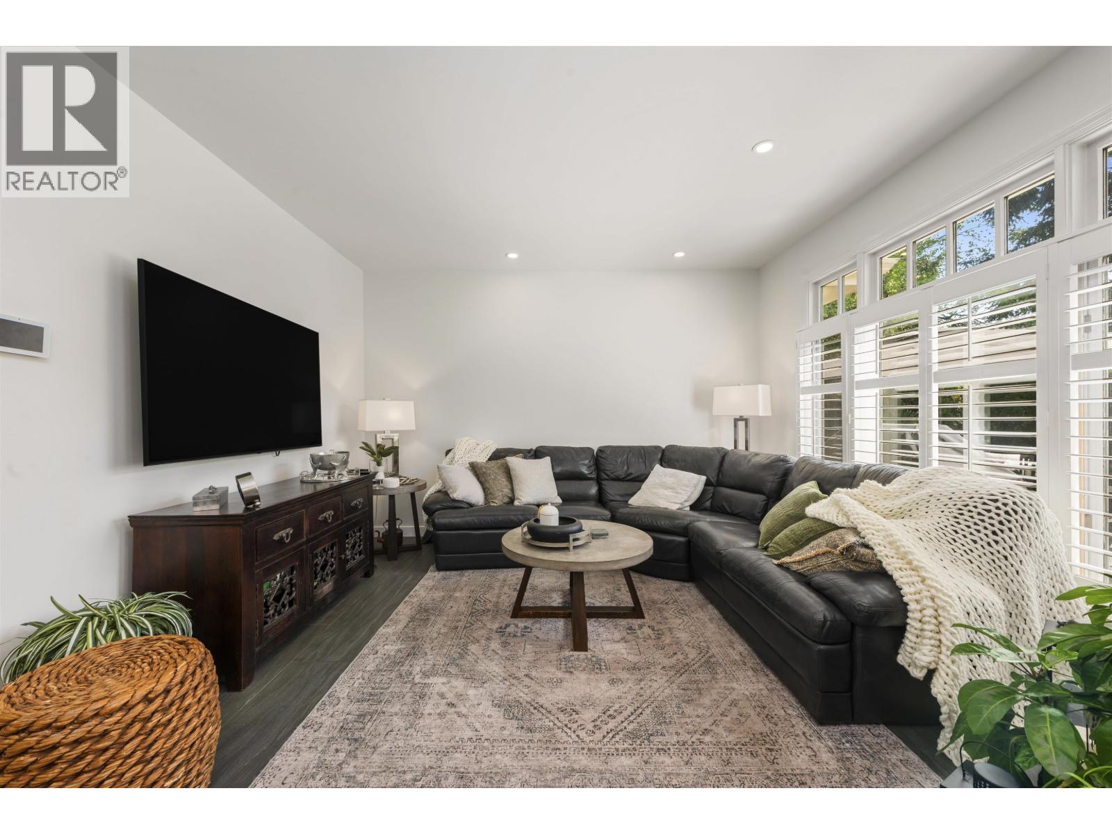 #204-6505 3 Avenue, Delta